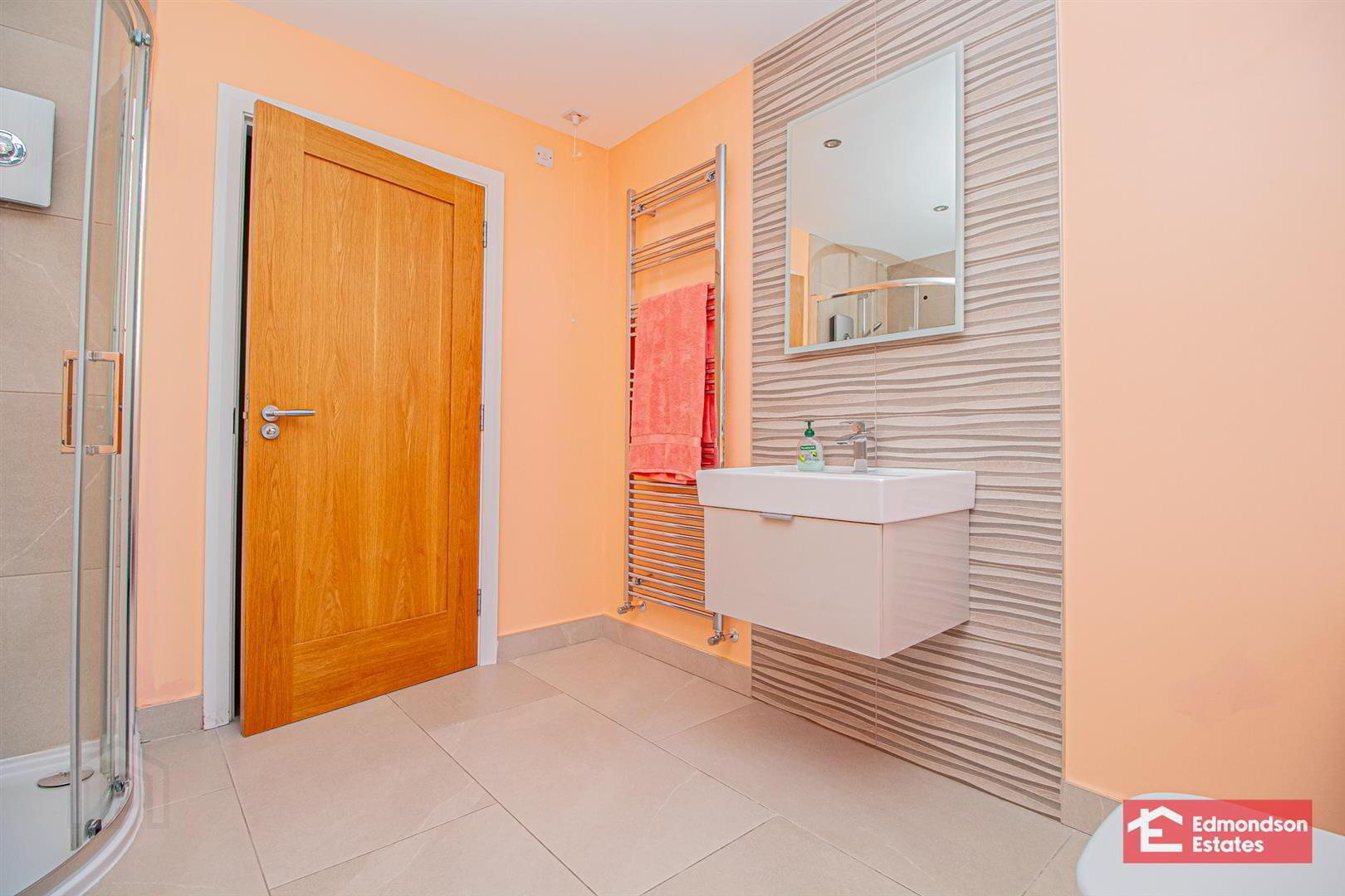 1 Parkfield Road 32 of 38