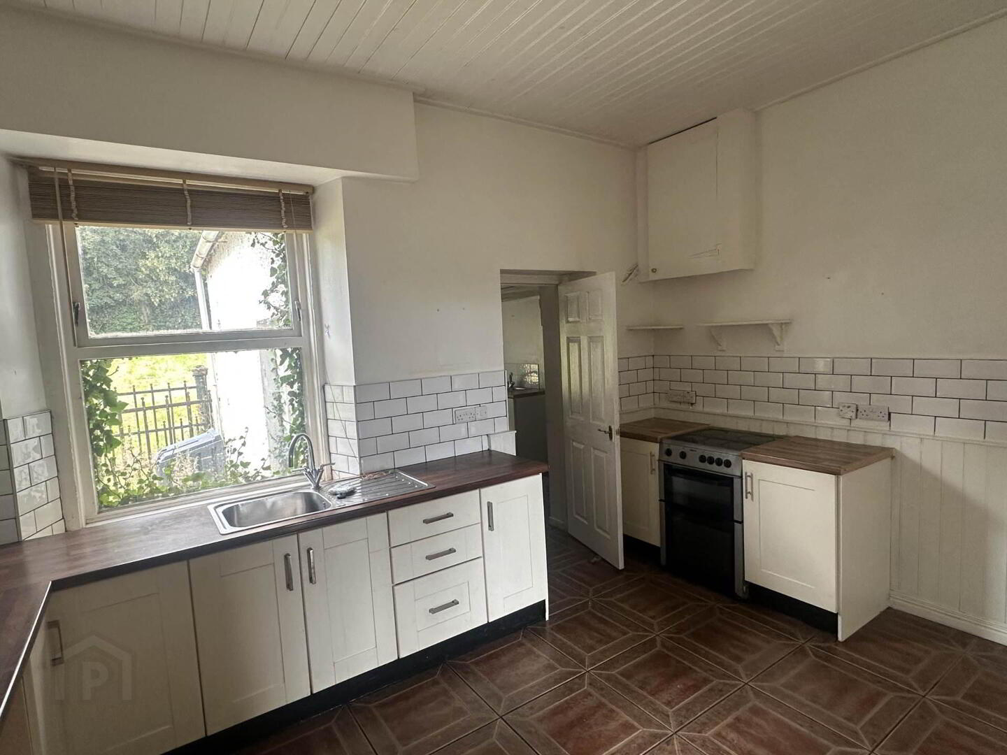 The Grove, Drumskellan 26 of 39