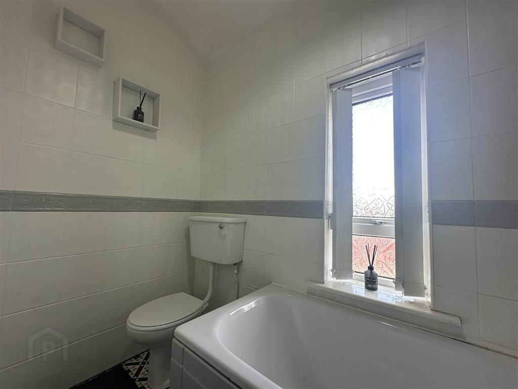 67 Whiterock Road 10 of 17