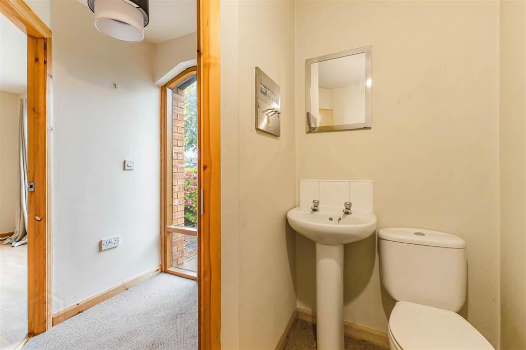 5 Shaftesbury Road 4 of 22