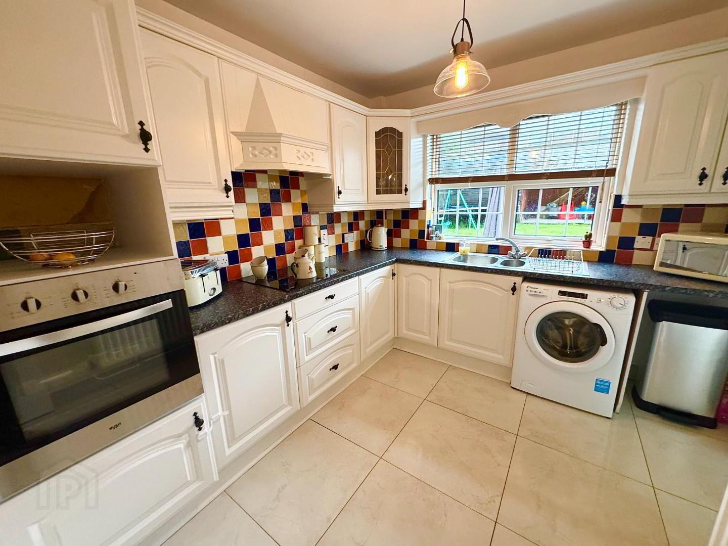 33 Dunmore Gardens 11 of 16