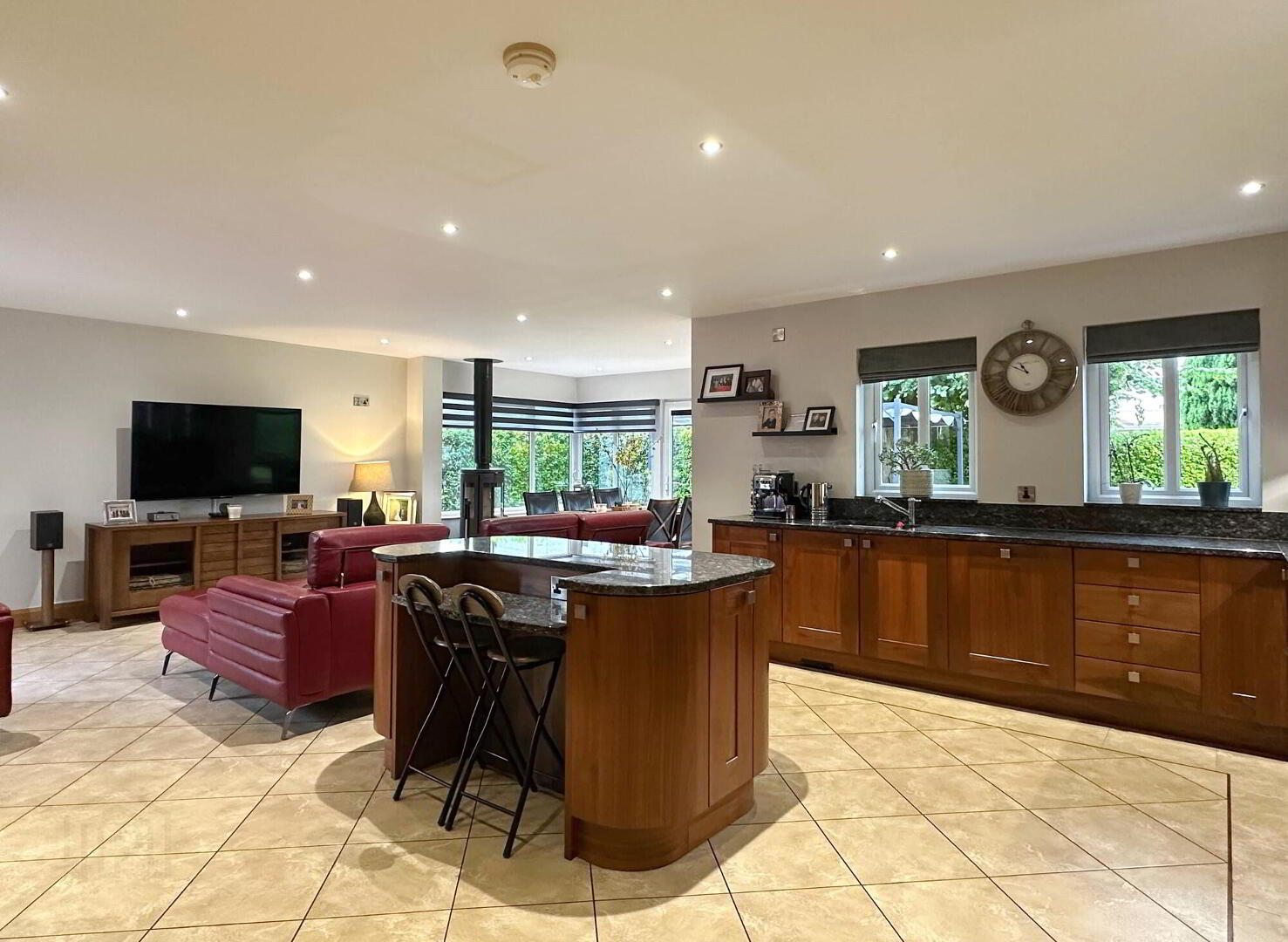 100b Lodge Road 14 of 69