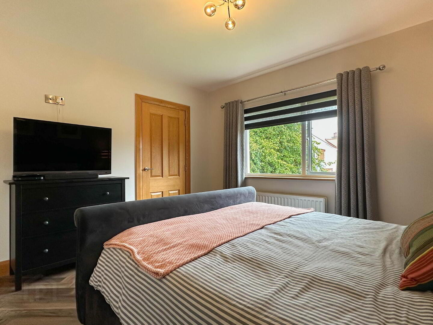 100b Lodge Road 38 of 69
