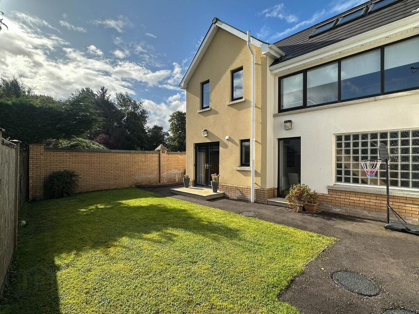 100b Lodge Road 65 of 69