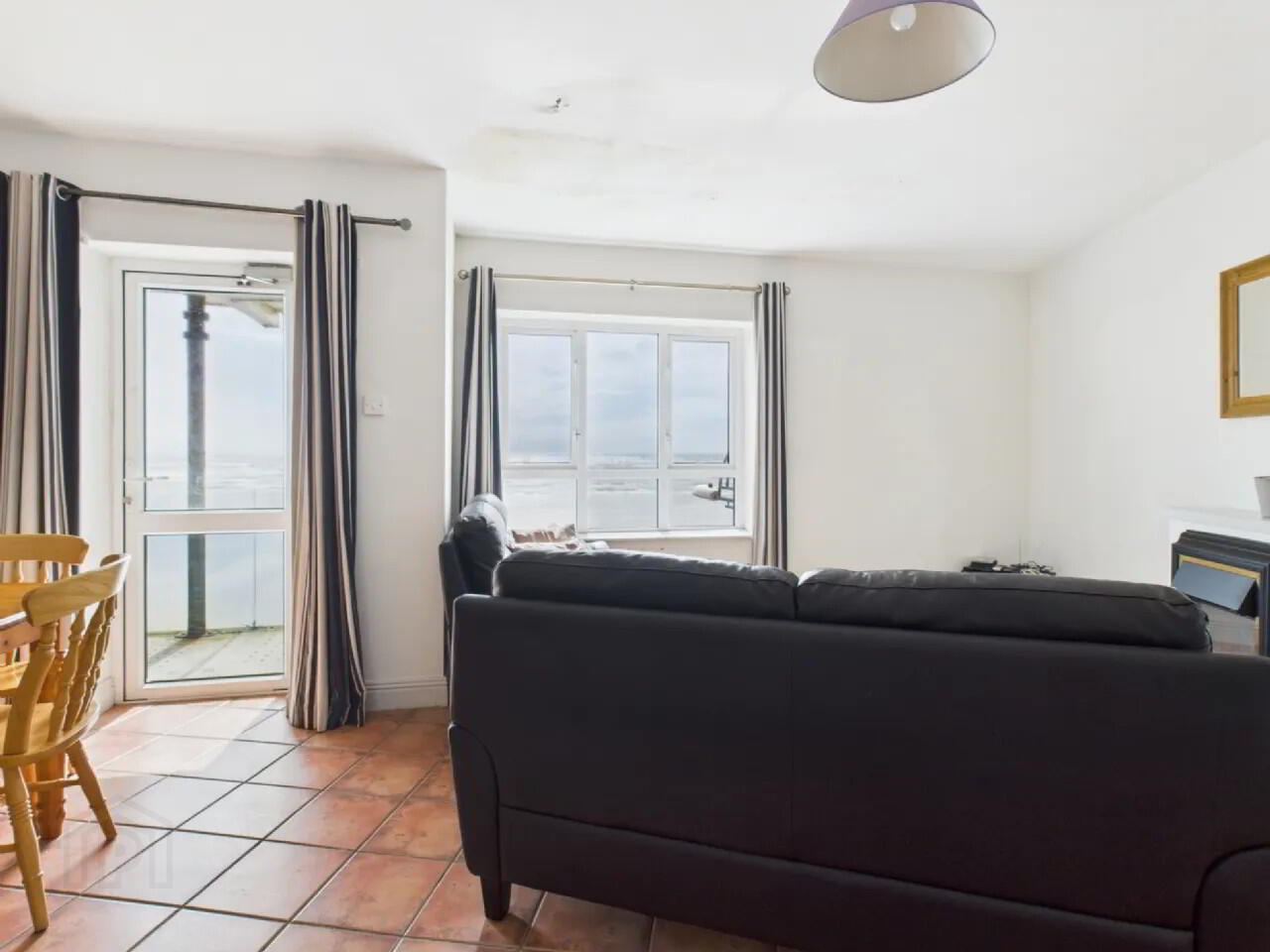 Apt 5, Beachside Apartments 5 of 20