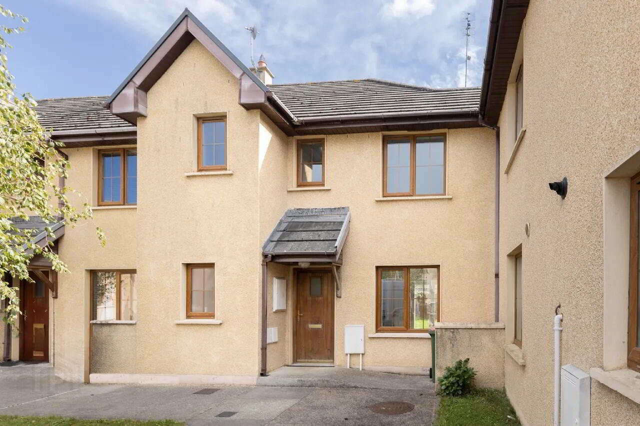 15 Hazel Court 1 of 15