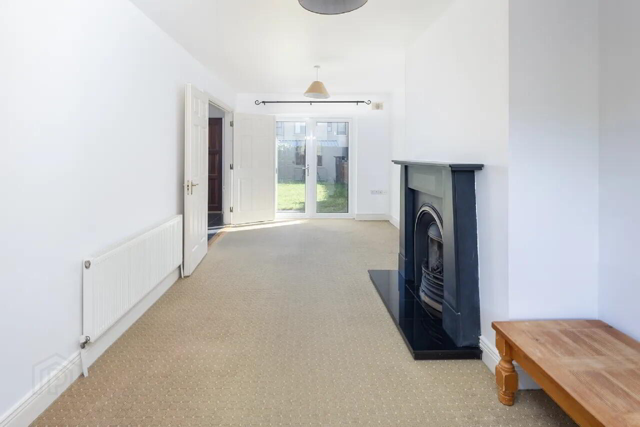 15 Hazel Court 3 of 15