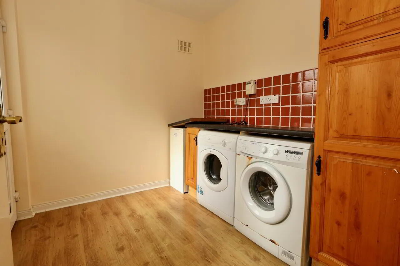 44 Annsfield Woods 7 of 14