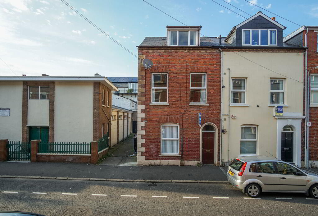Flat 2, 2 Magdala Street 1 of 10