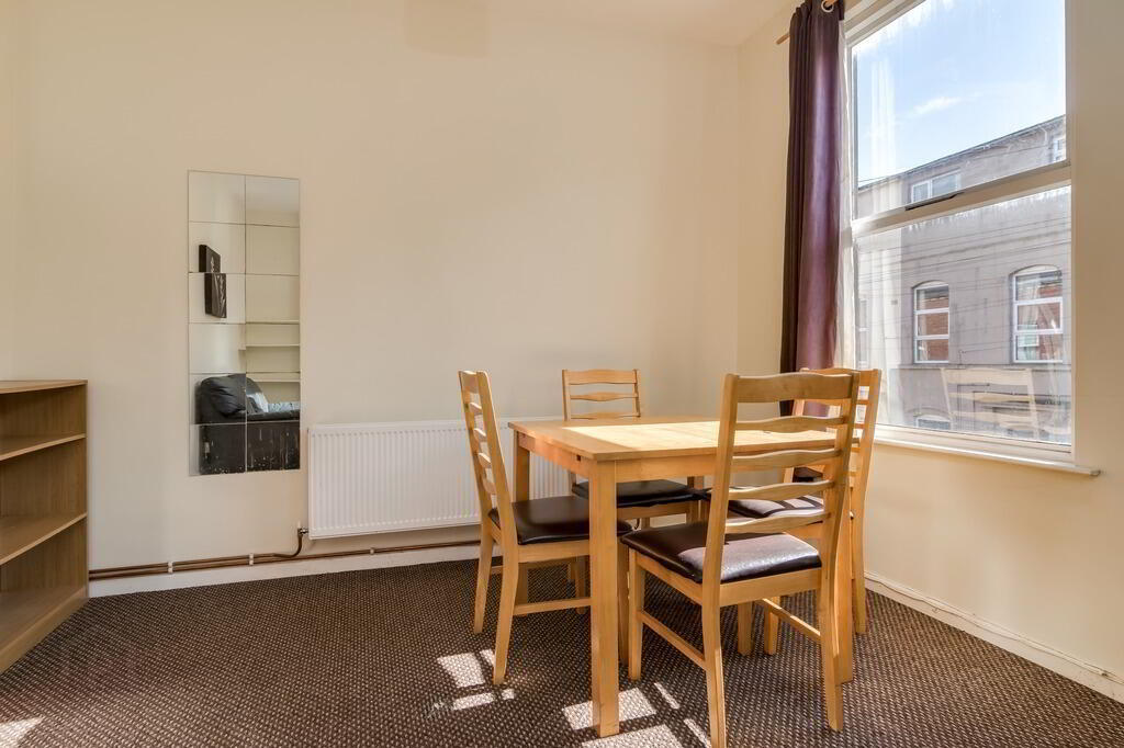 Flat 2, 2 Magdala Street 5 of 10