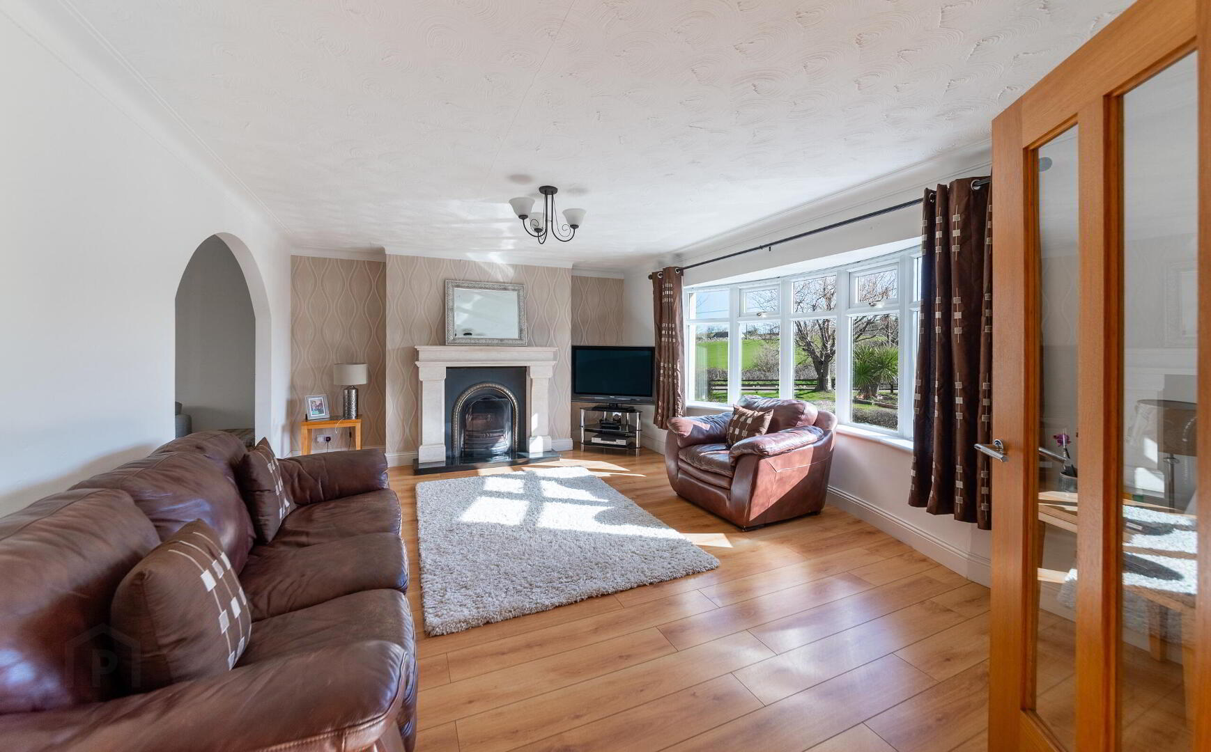 24 Crossgar Road East 8 of 49