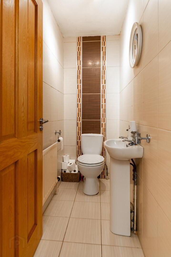 24 Crossgar Road East 28 of 49