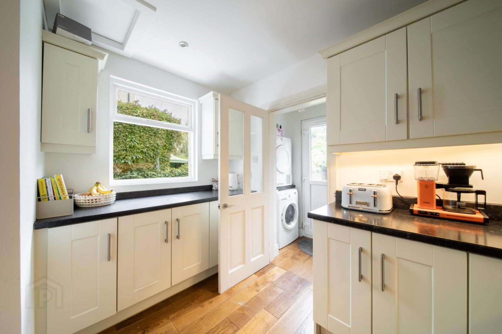 18 Kirkliston Drive 13 of 32