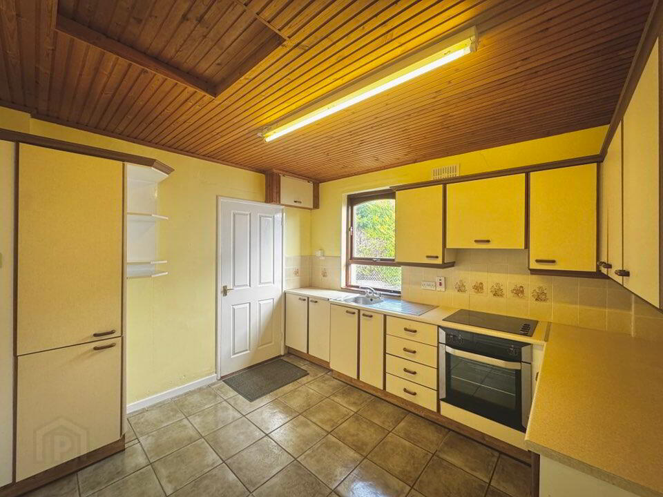 4 Glebe Park 6 of 24