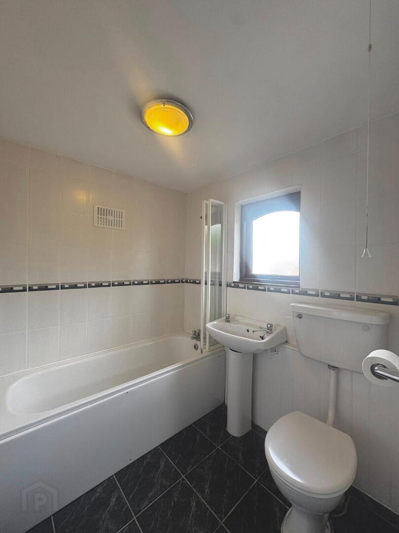 4 Glebe Park 11 of 24