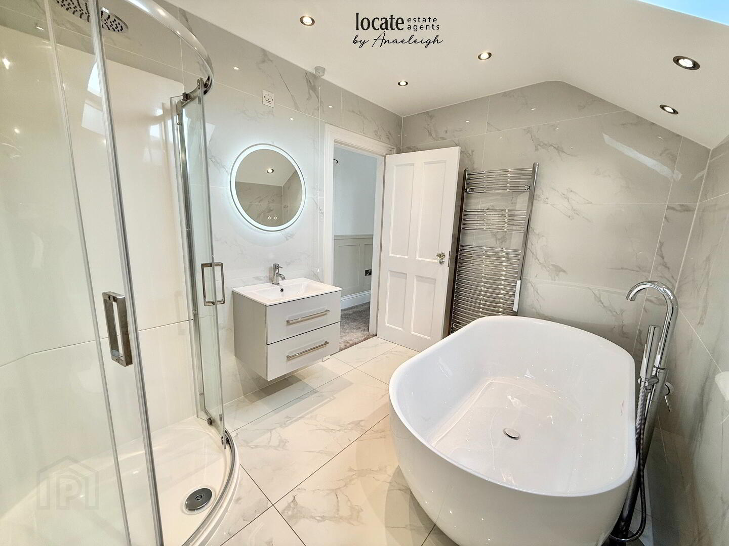 77 Blighs Lane 34 of 44