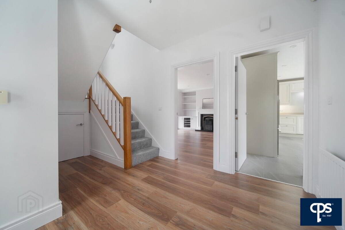 5 Castle Mews 6 of 50