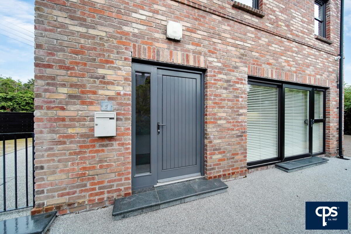 5 Castle Mews 4 of 50