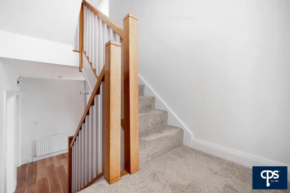5 Castle Mews 26 of 50