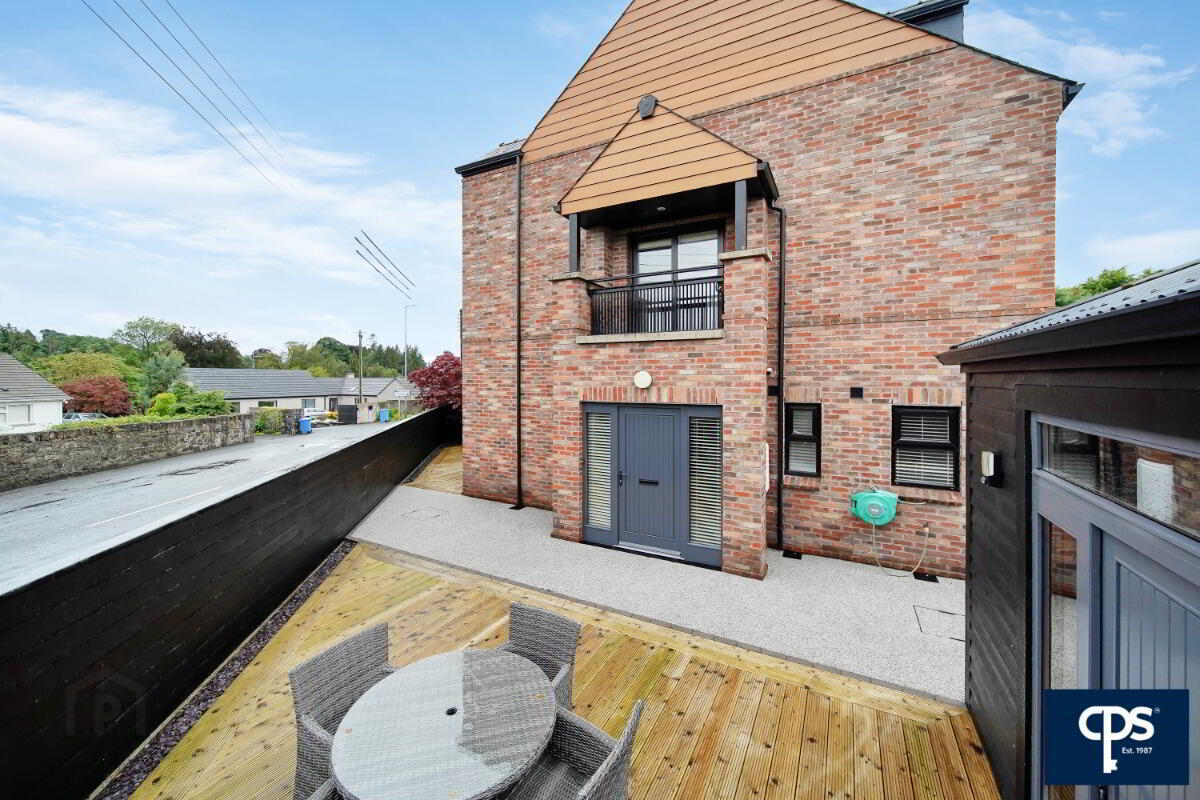 5 Castle Mews 47 of 50