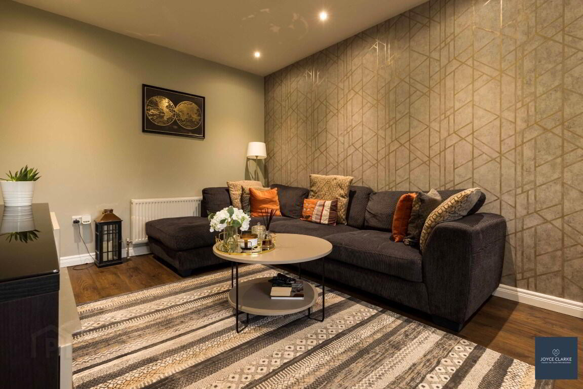 Apartment 3 14 Highgrove Meadows 14 of 29