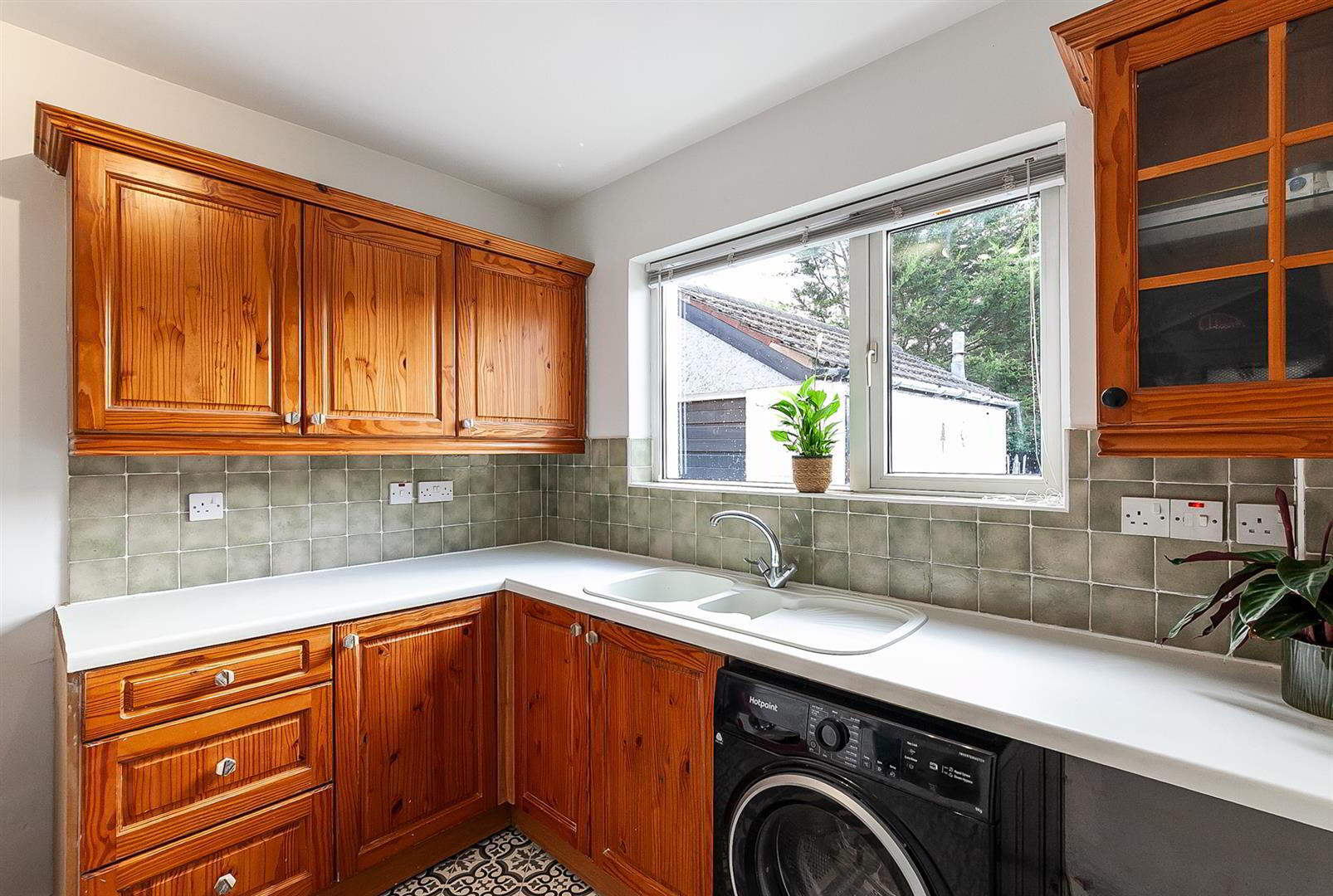152 Jordanstown Road 14 of 27
