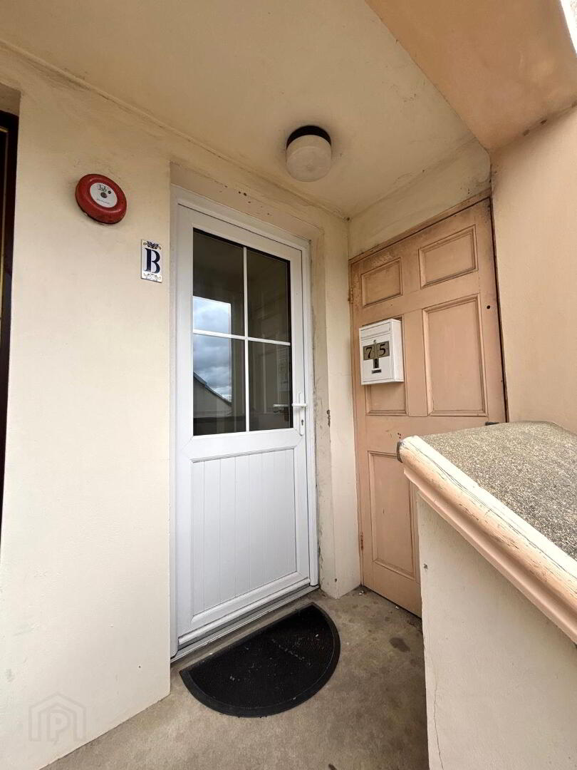 75b Priory Courtyard, 75-77 Court Street 1 of 7