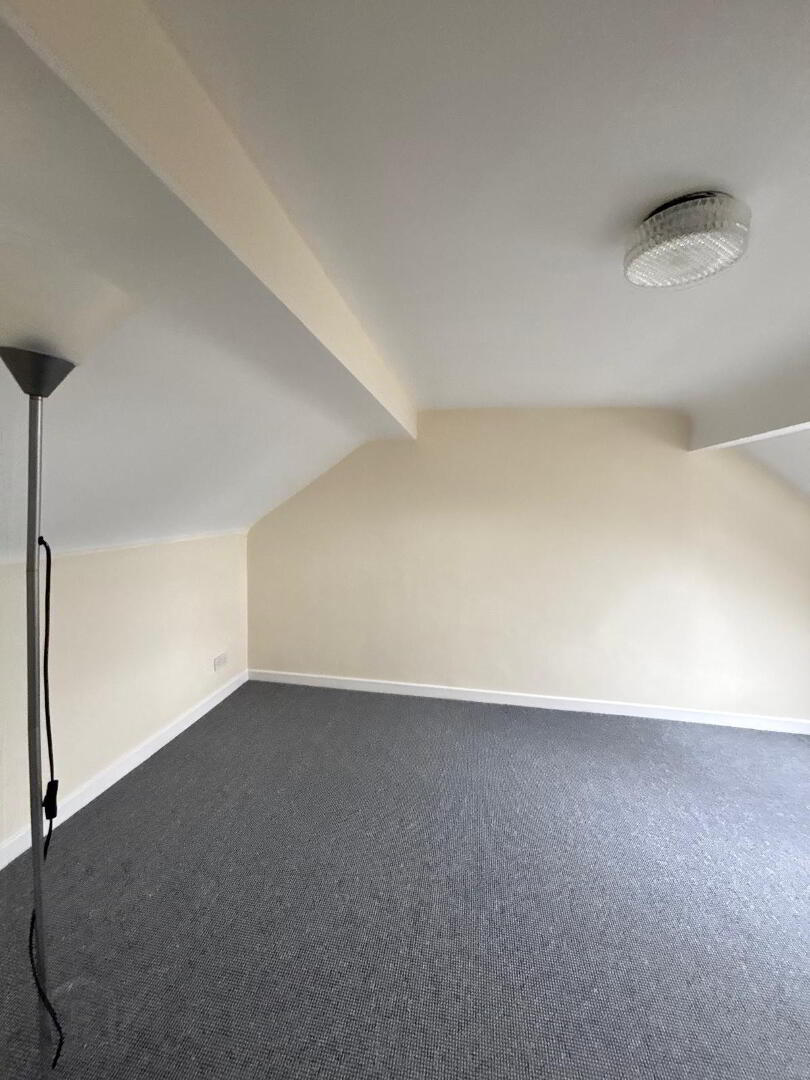 75b Priory Courtyard, 75-77 Court Street 4 of 7