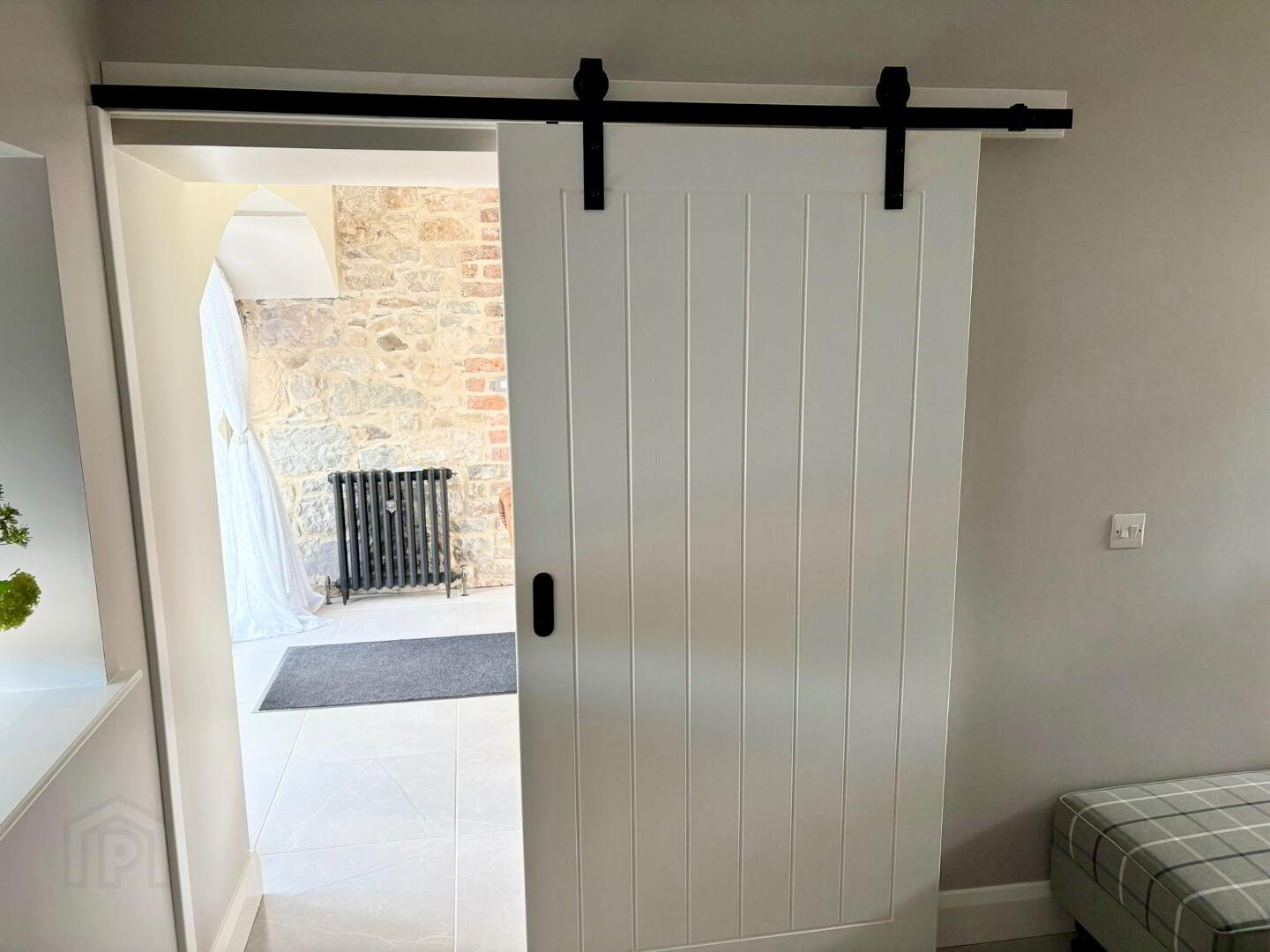 38b Moy Road 7 of 9