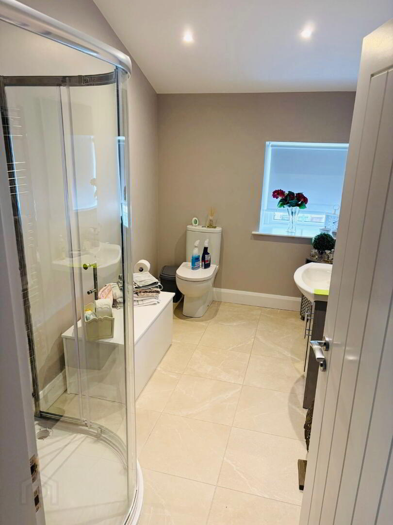 38b Moy Road 8 of 9