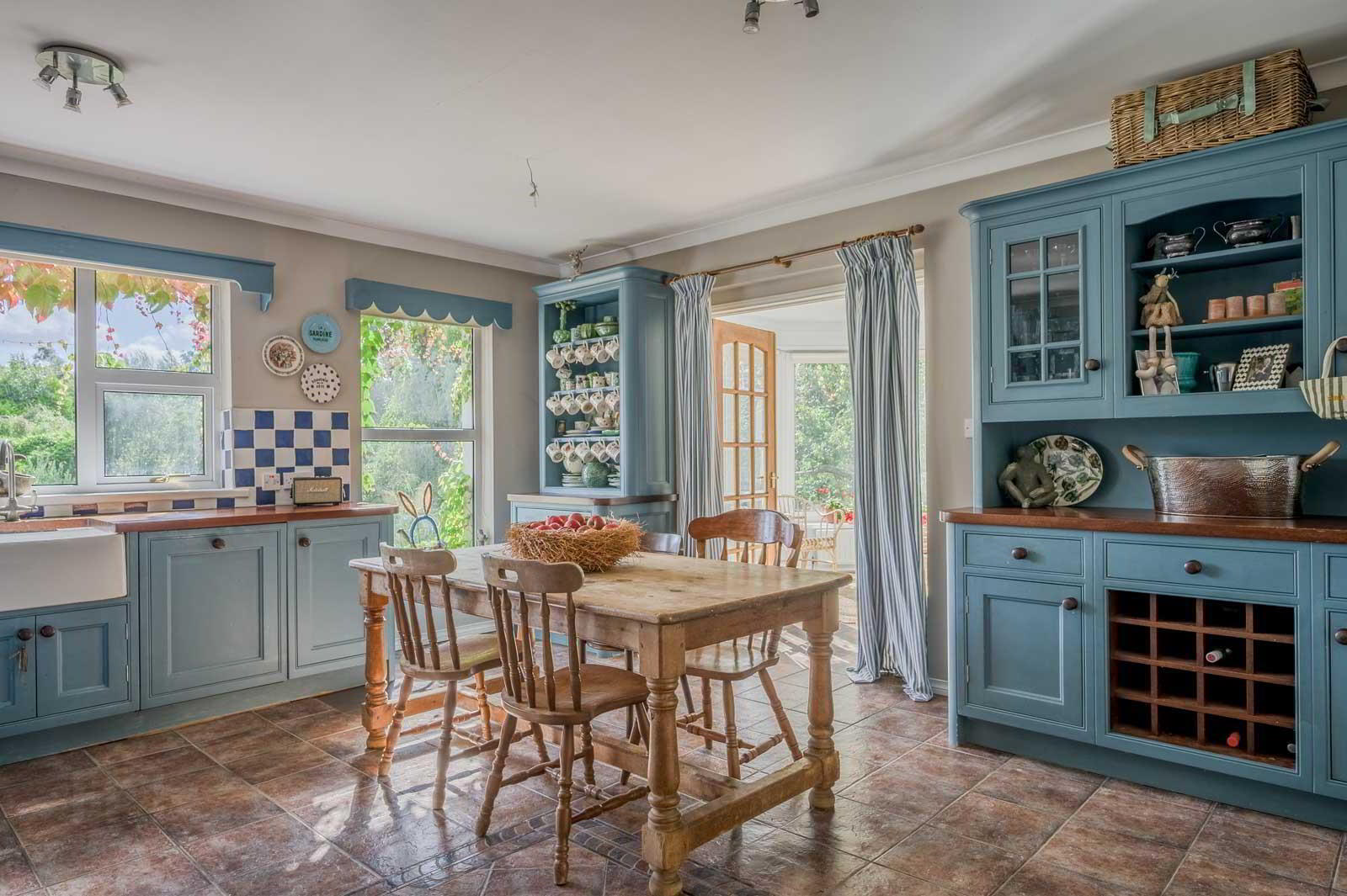 Crabapple Cottage, 29 Craigarusky Road 11 of 35