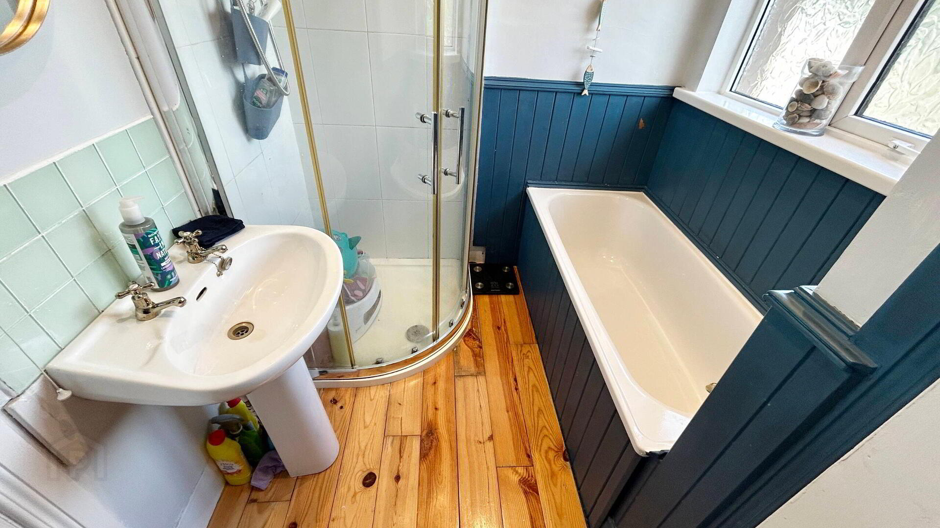 21 Carthall Road 14 of 21