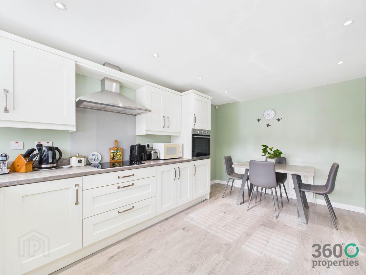 2 Wood Green Avenue 4 of 17