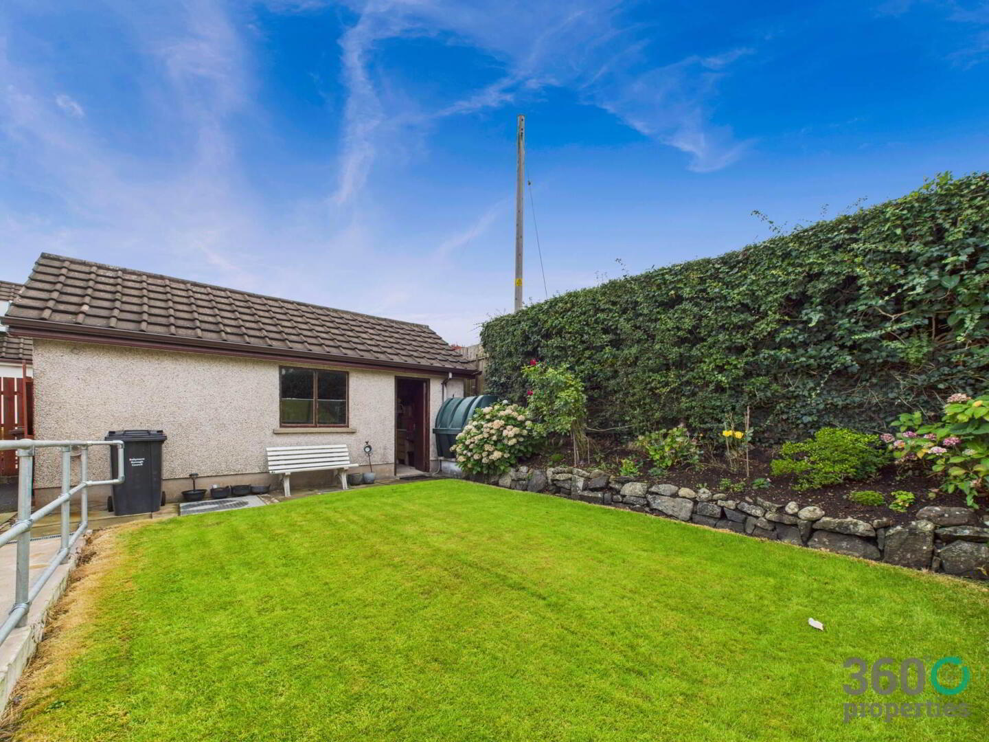 2 Wood Green Avenue 15 of 17