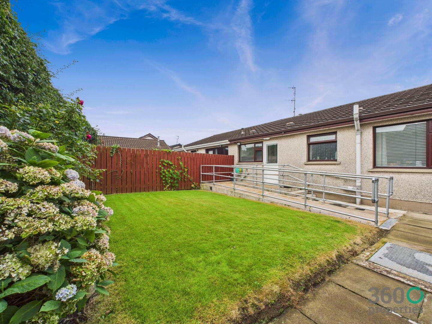 2 Wood Green Avenue 14 of 17