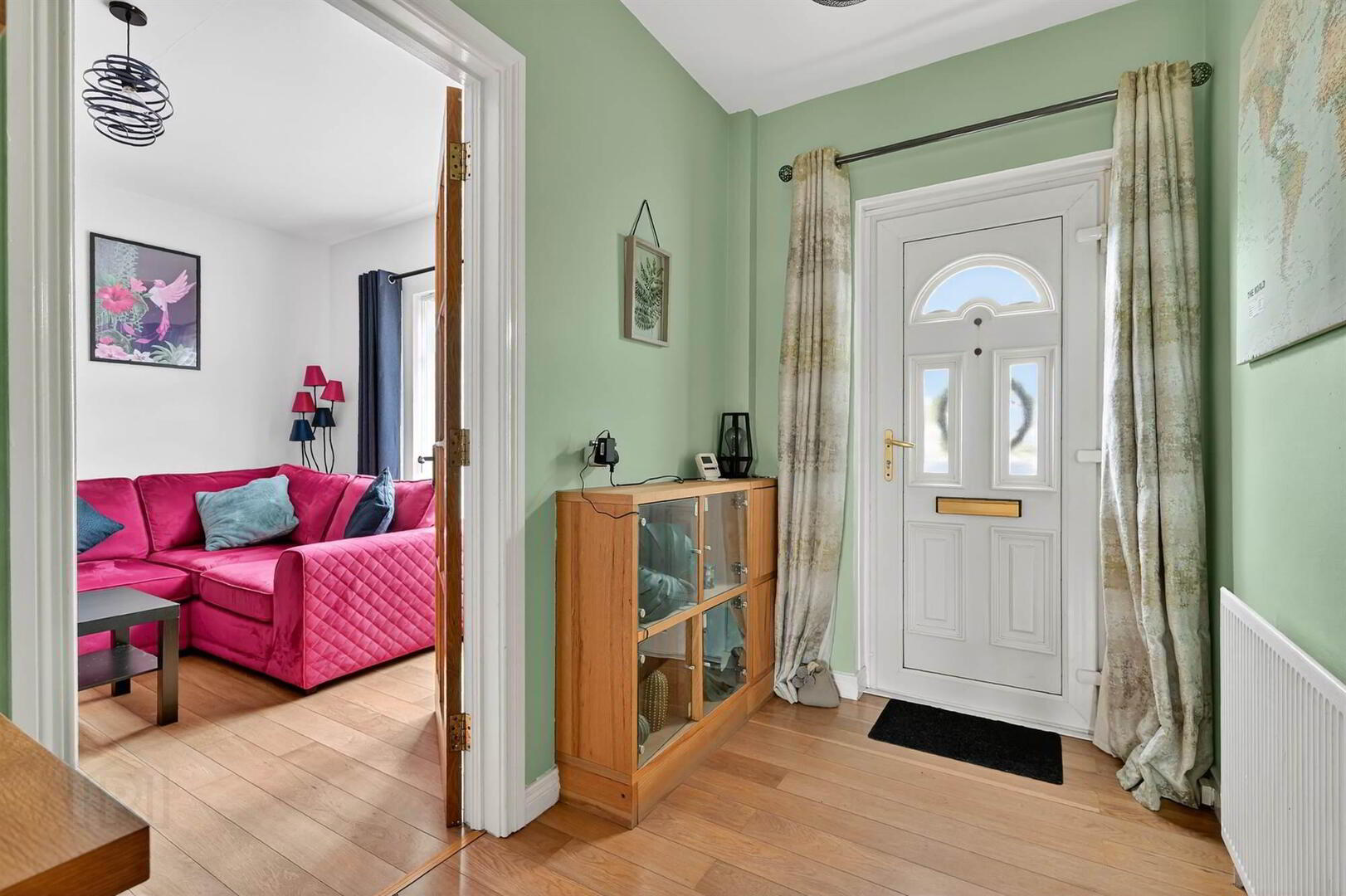 22 Bow Street 3 of 28