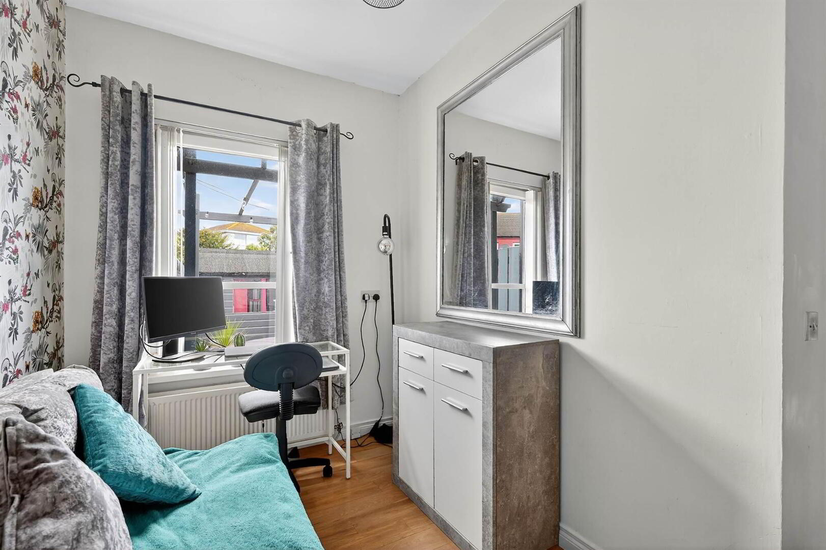 22 Bow Street 15 of 28