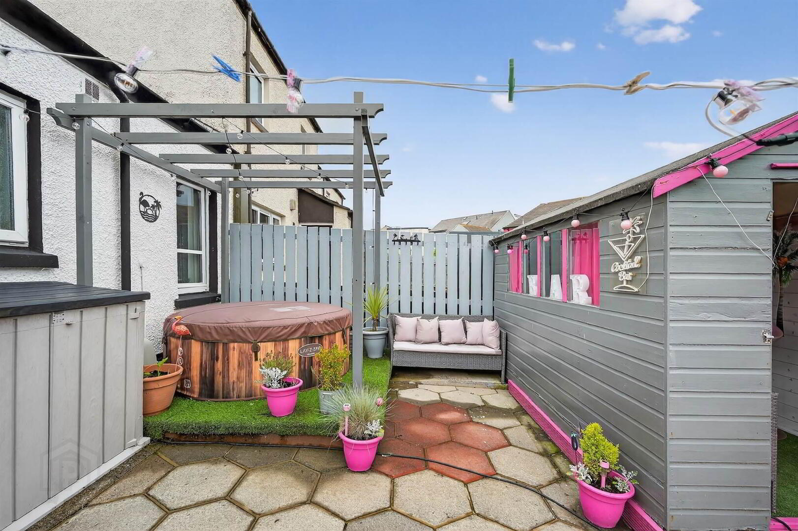 22 Bow Street 23 of 28