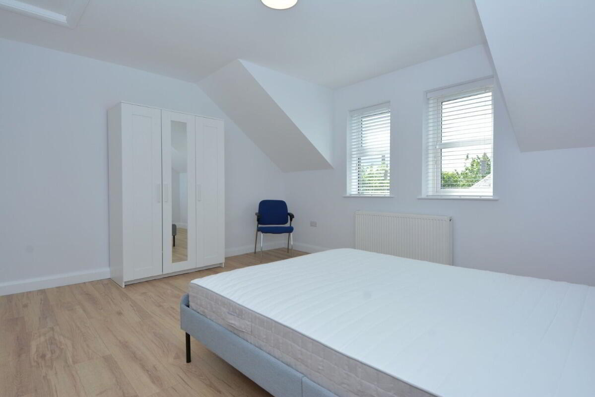 Apt 1, 255 Roden Street 6 of 10
