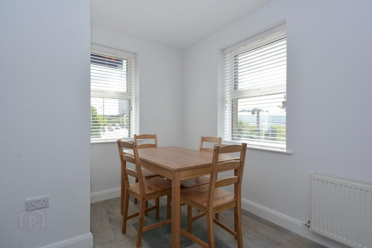 Apt 1, 255 Roden Street 3 of 10