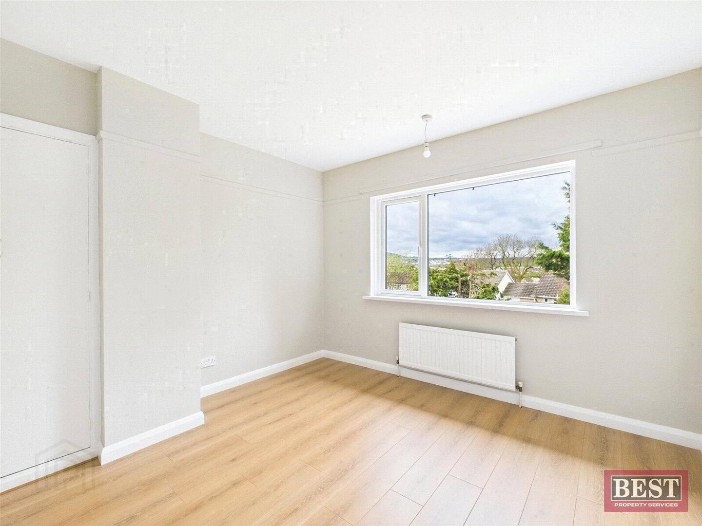 29 Ashgrove Park 8 of 12