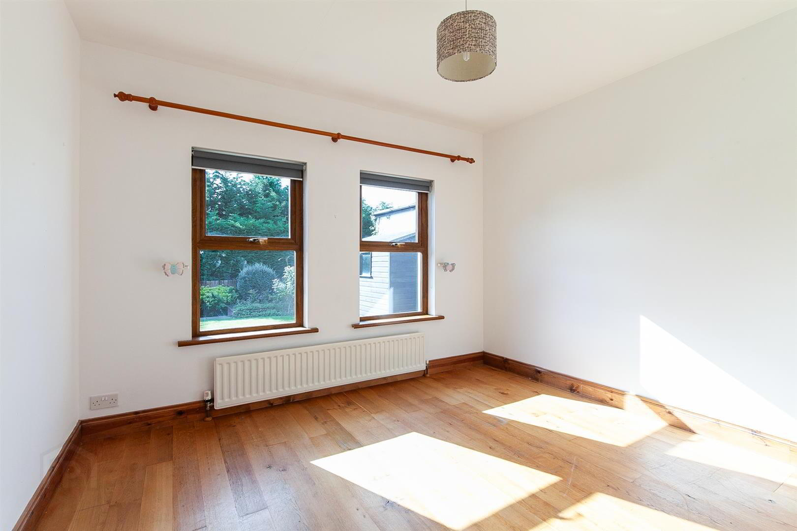14 Falcon Avenue 13 of 24