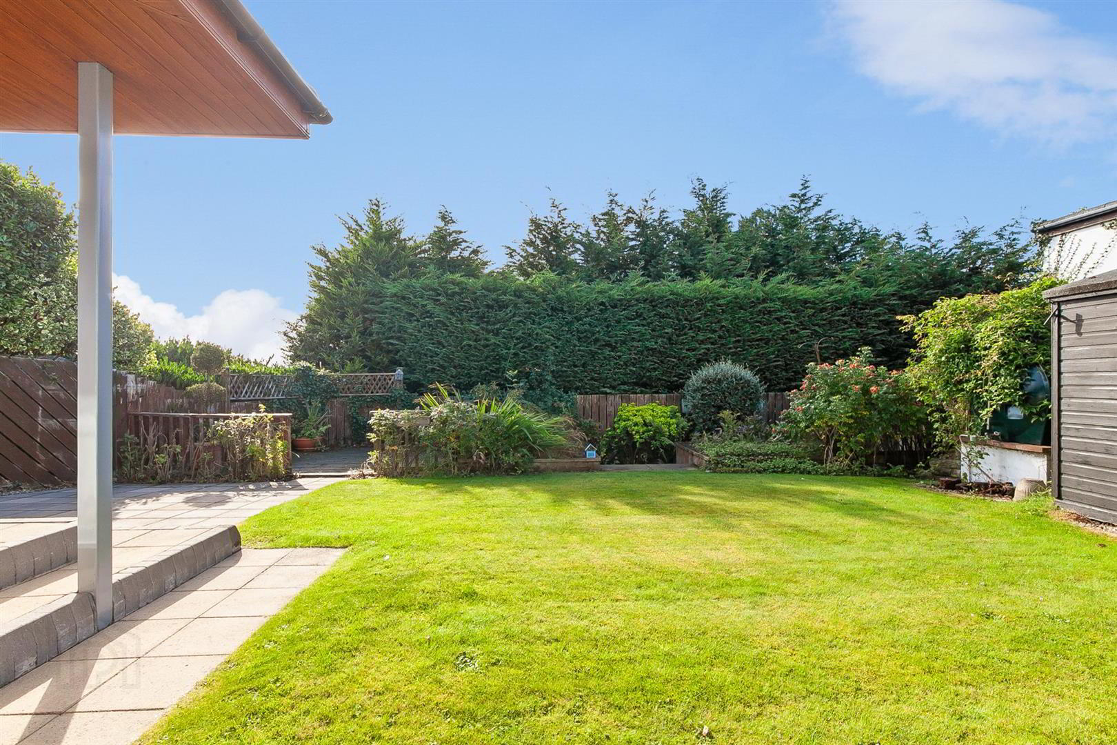 14 Falcon Avenue 20 of 24