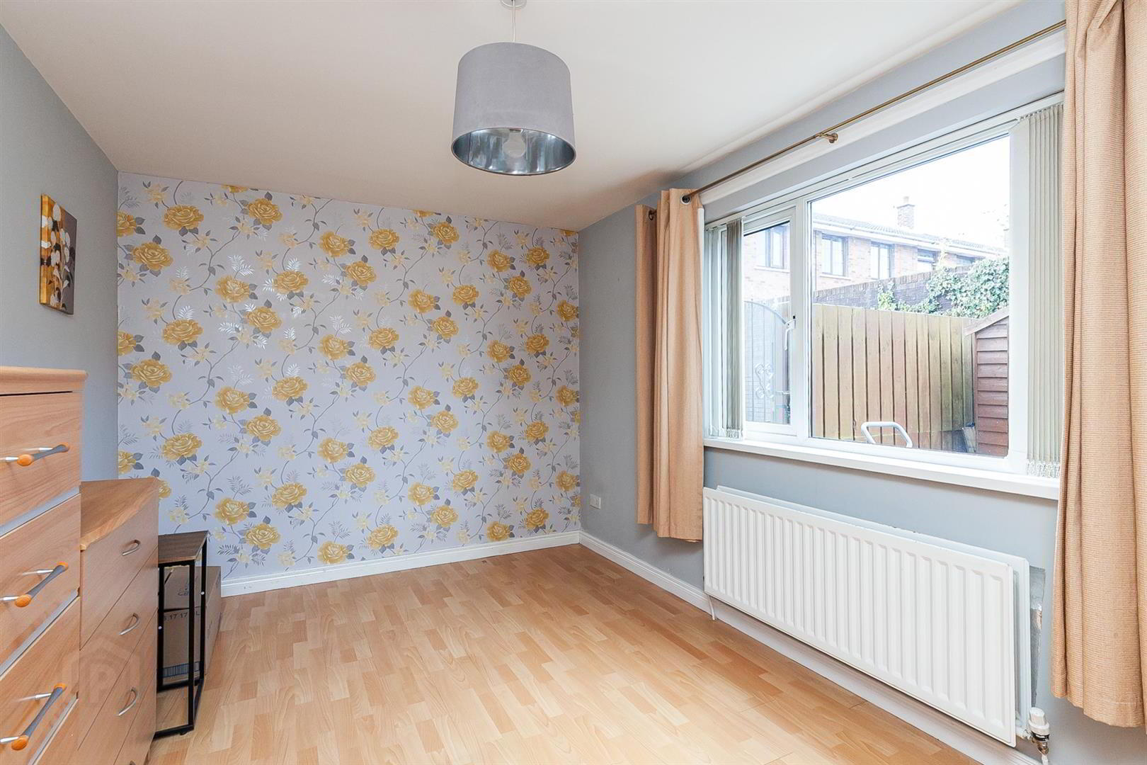 22 Chichester Gardens 16 of 24