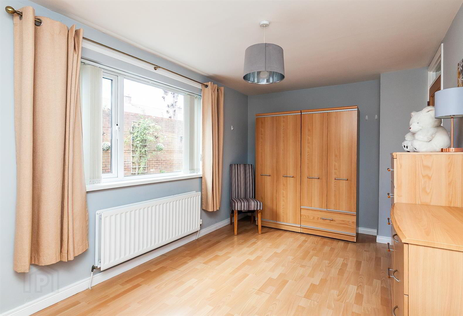 22 Chichester Gardens 17 of 24