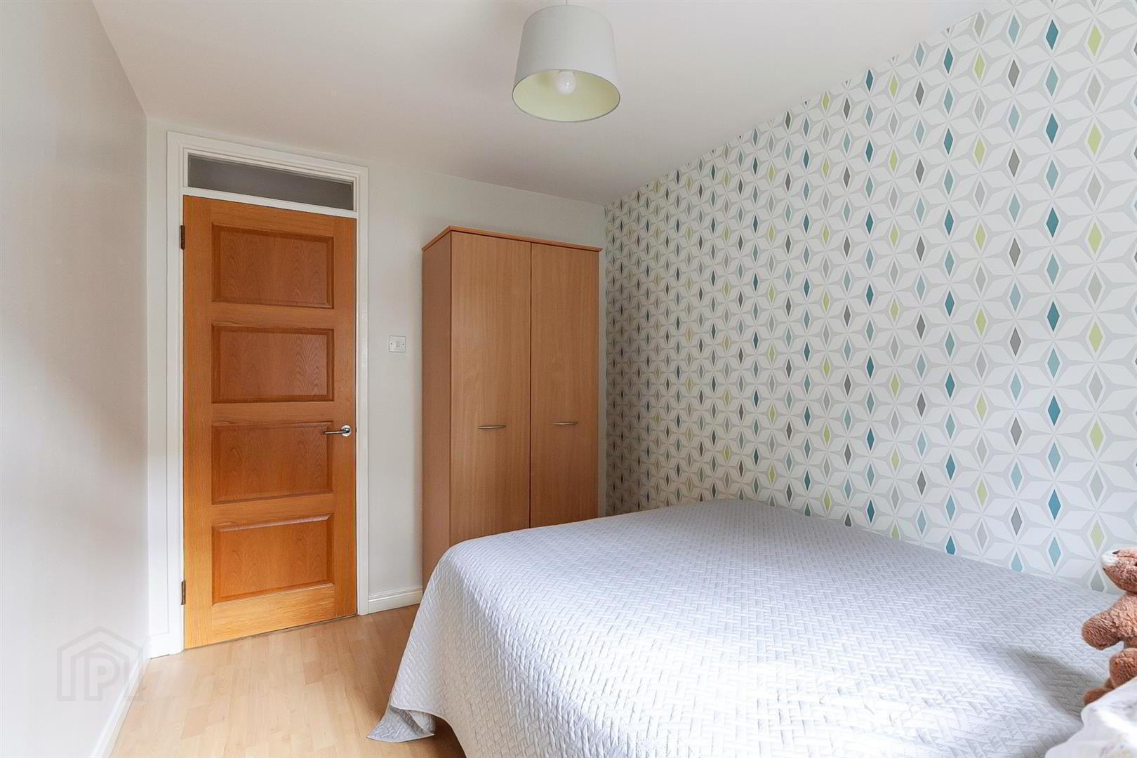22 Chichester Gardens 15 of 24