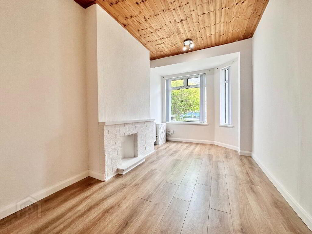 56 Dromore Street 2 of 7