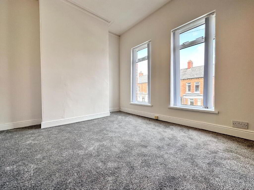56 Dromore Street 5 of 7