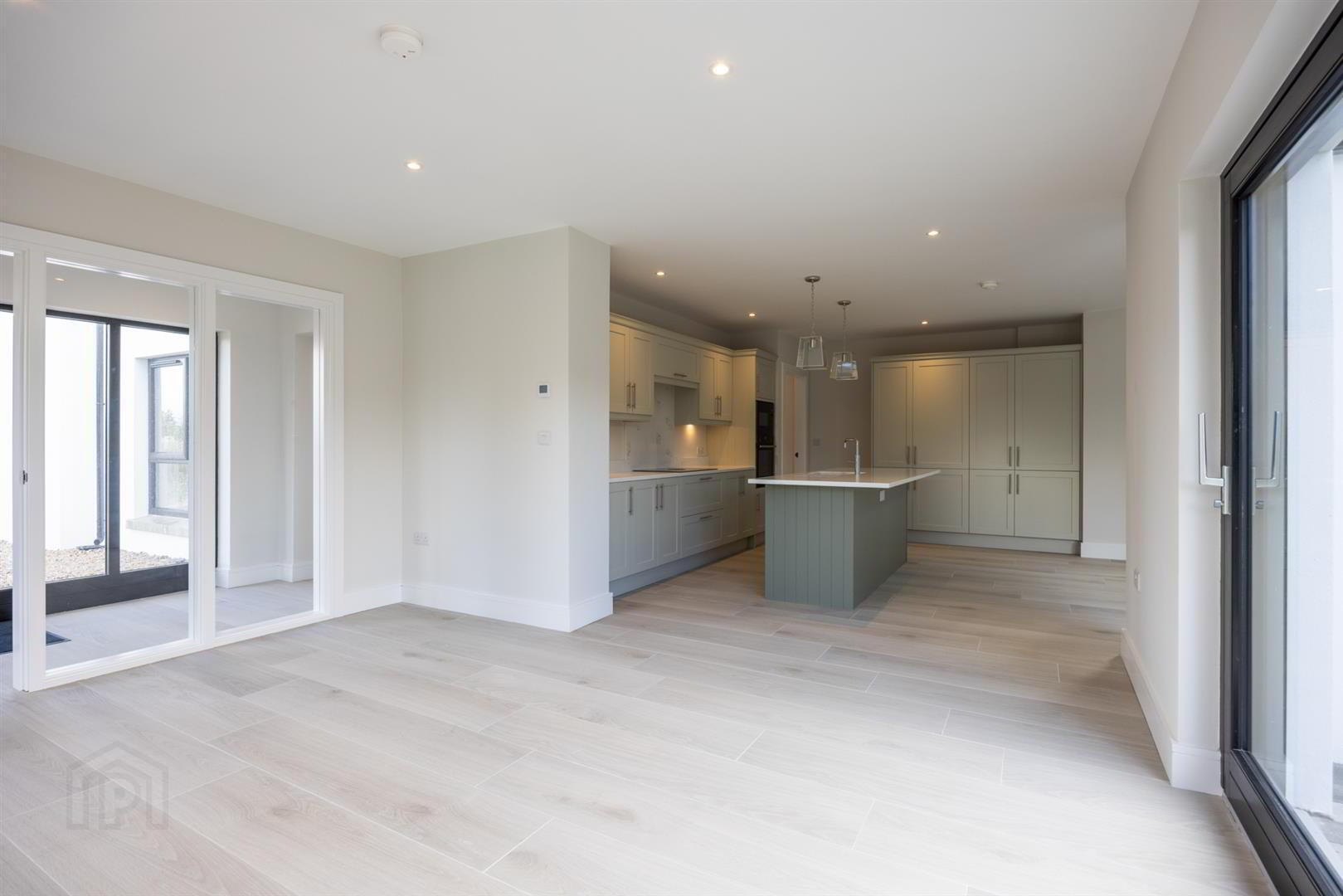 71a Whinney Hill 4 of 34