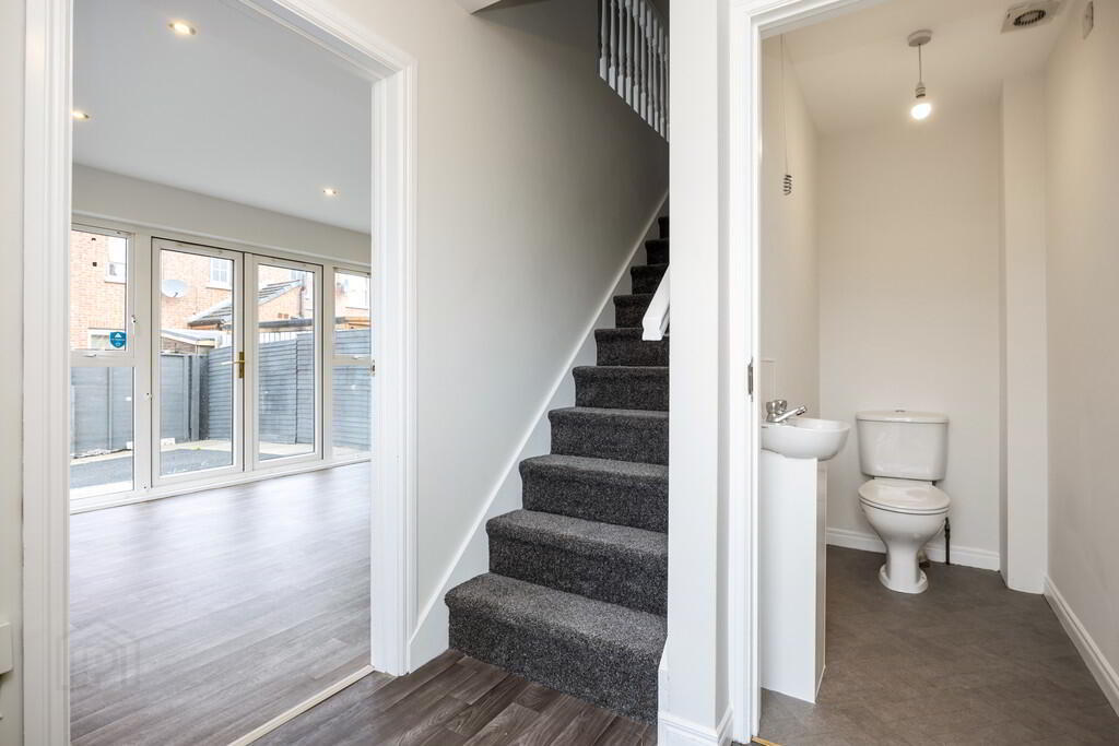 62 Severn Street 3 of 21